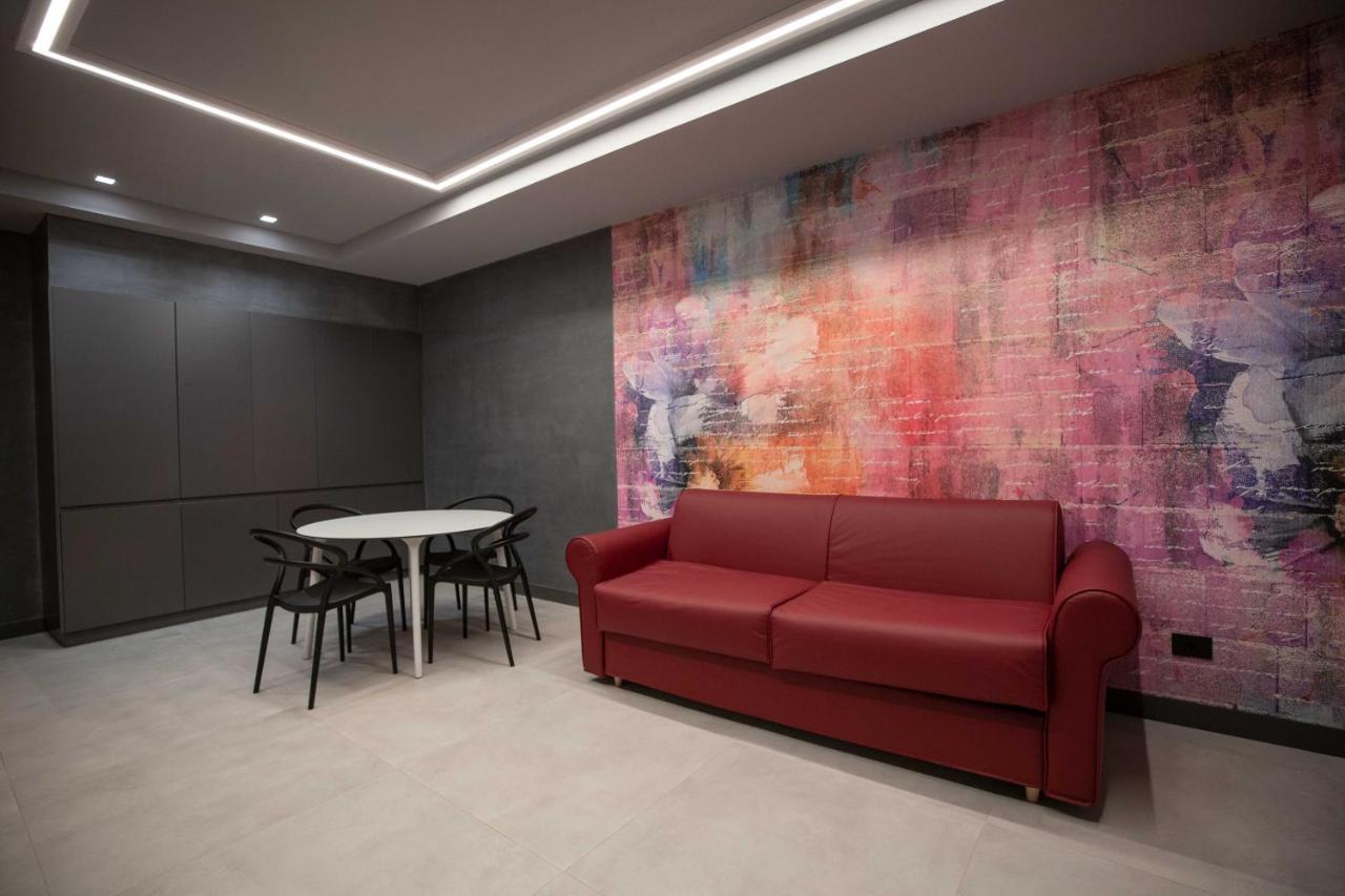 Lady Diamond By Dimorra Guest house *
